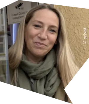 Tanja Reuer | WORTHEBEWERK Poetry Slam Waltrop (© Volker Beushausen)